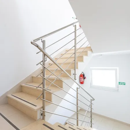 Sea Breeze With Private Balcony & Garage * Makarska